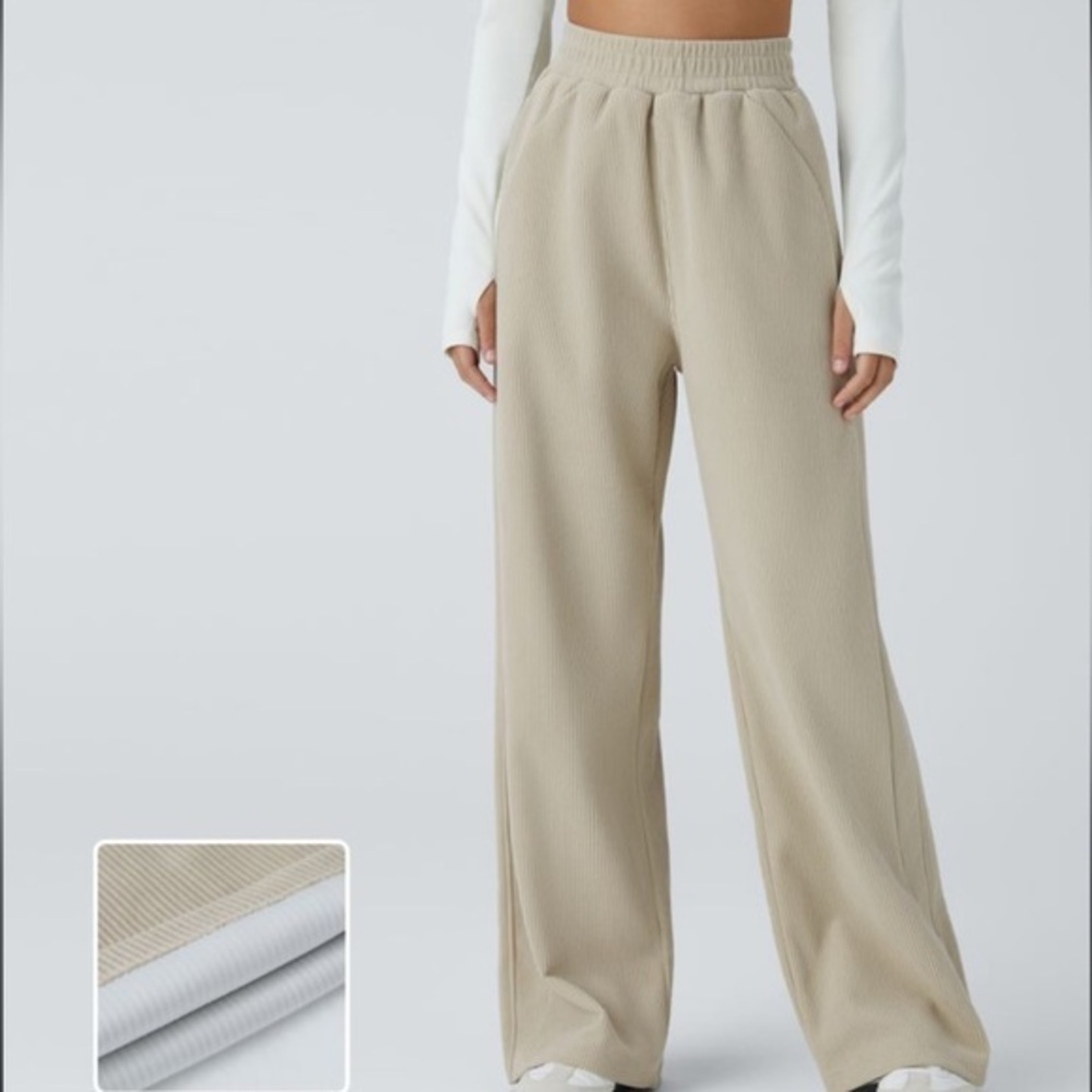 Halara - woman’s High Waisted Pocket Straight Leg Mop Corduroy Casual Pants LG